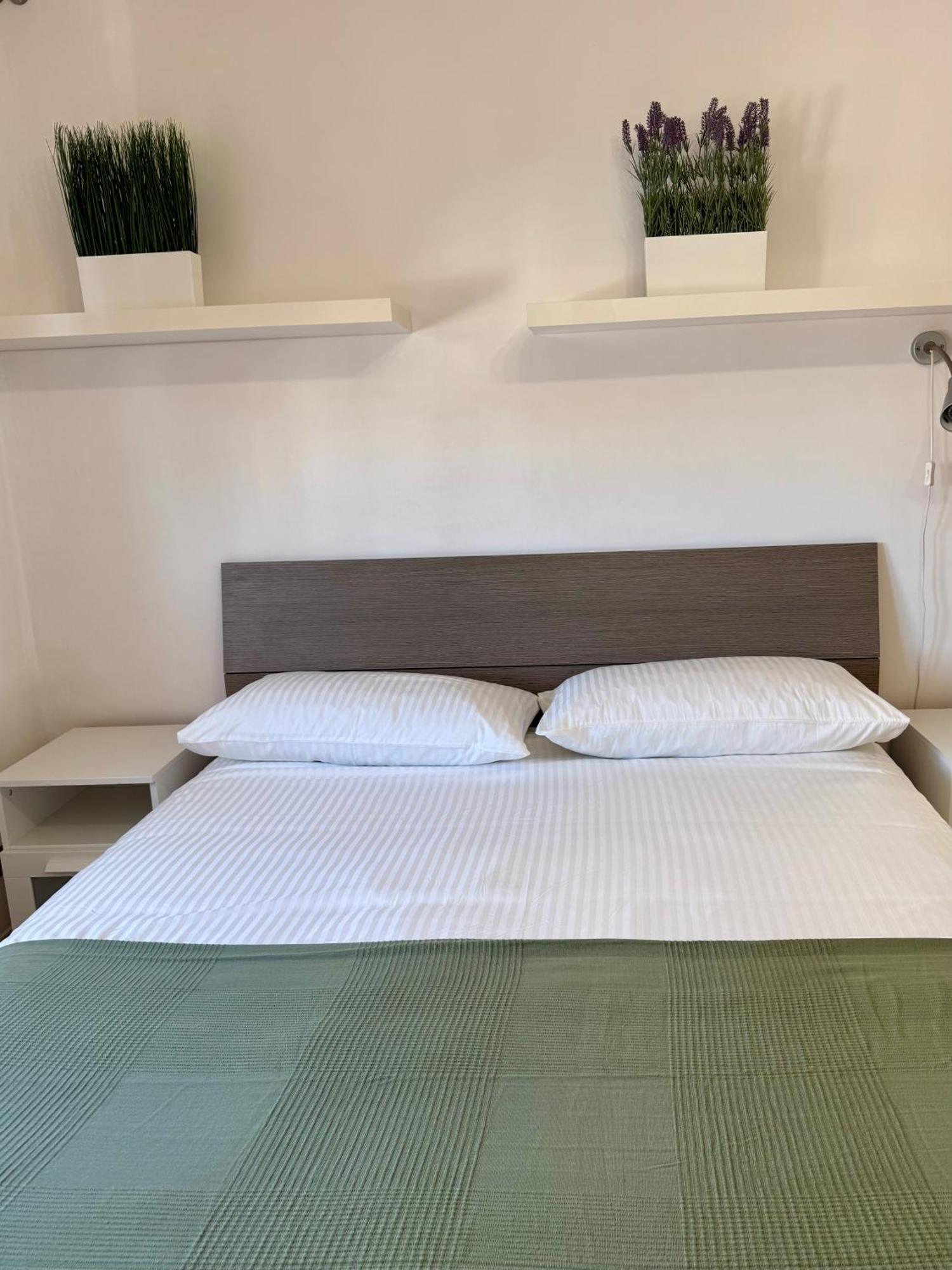 Fil Rouge Hotell Ciampino Exteriör bild